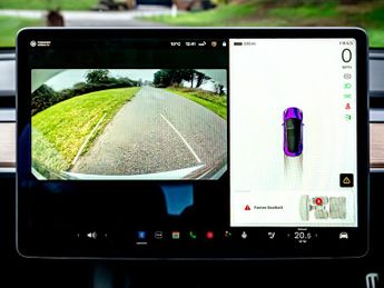 Tesla Model 3 Model 3 Standard Range +