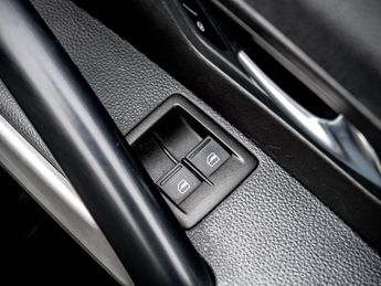 Volkswagen Scirocco Scirocco R-Line BlueMotion Technology TDI Semi-Auto