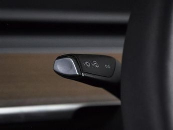 Tesla Model 3 Model 3 Standard Range +