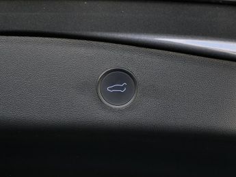 Tesla Model 3 Model 3 Standard Range +