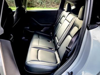 Tesla Model Y Model Y Long Range AWD