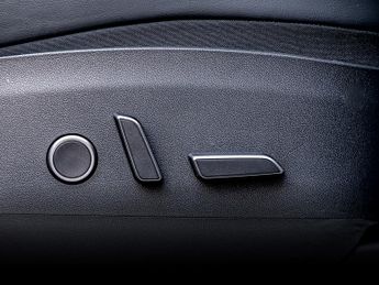 Tesla Model Y Model Y Long Range AWD