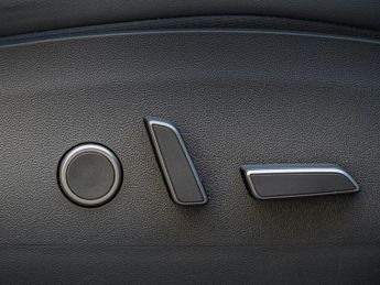 Tesla Model Y Model Y Long Range AWD