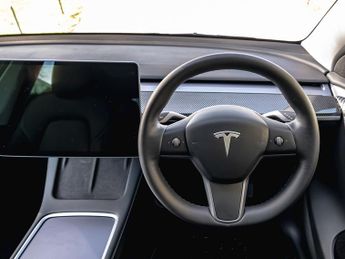 Tesla Model Y Model Y Long Range AWD