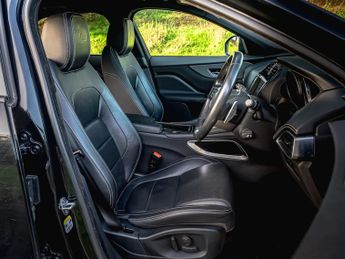 Jaguar F-pace F-Pace V6 S AWD D Auto