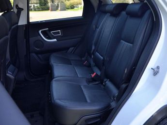 Land Rover Discovery Sport Discovery Sport Black HSE TD4 Auto