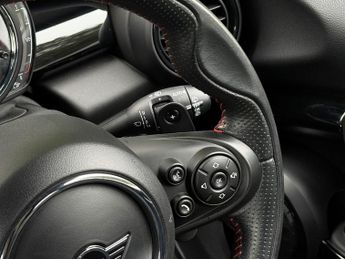Mini Hatch John Cooper Works Auto
