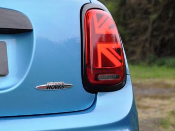 Mini Hatch John Cooper Works Auto