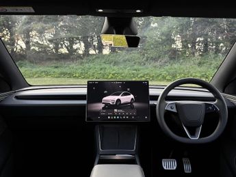 Tesla Model Y ModeL Y Performance AWD