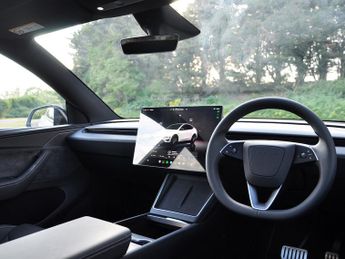 Tesla Model Y ModeL Y Performance AWD