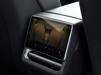 Tesla Model Y ModeL Y Performance AWD