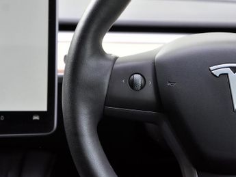 Tesla Model Y ModeL Y Long Range AWD