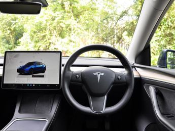 Tesla Model Y ModeL Y Long Range AWD