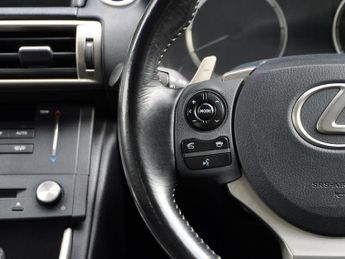 Lexus Is IS 300h Executive Edition CVT