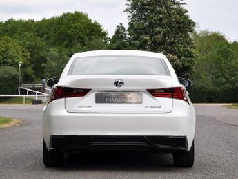 Lexus Is IS 300h Executive Edition CVT
