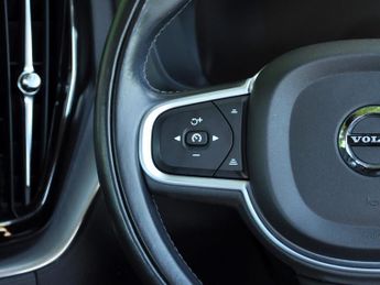 Volvo Xc60 XC60 Momentum D4 AWD Auto