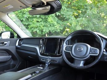 Volvo Xc60 XC60 Momentum D4 AWD Auto