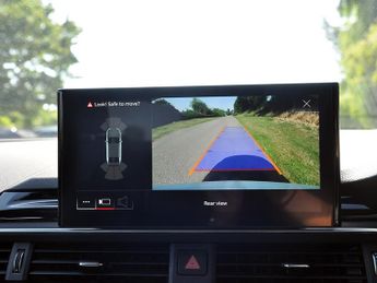 Audi A4 A4 Black Edition 35 TFSI MHEV Semi-Auto