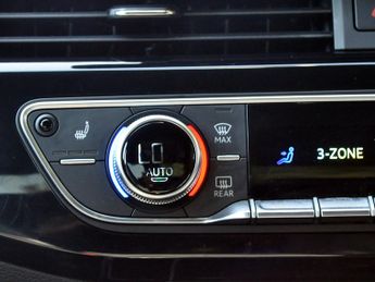 Audi A4 A4 Black Edition 35 TFSI MHEV Semi-Auto