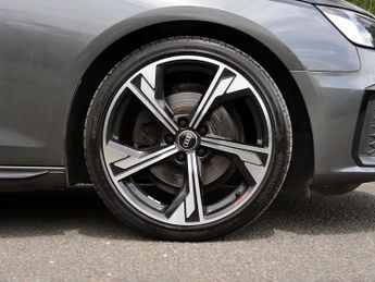 Audi A4 A4 Black Edition 35 TFSI MHEV Semi-Auto