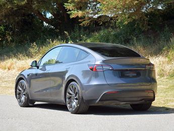 Tesla Model Y ModeL Y Performance AWD