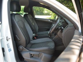 Volkswagen Tiguan Tiguan R-Line TDI Semi-Auto
