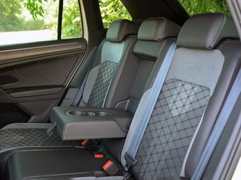 Volkswagen Tiguan Tiguan R-Line TDI Semi-Auto