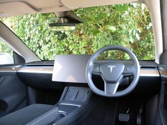Tesla Model Y Model Y RWD
