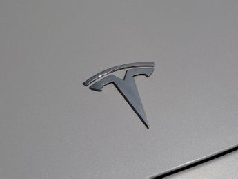Tesla Model Y Model Y RWD