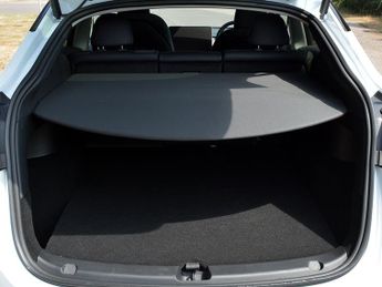 Tesla Model Y Model Y RWD