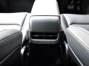 Tesla Model Y ModeL Y Long Range AWD