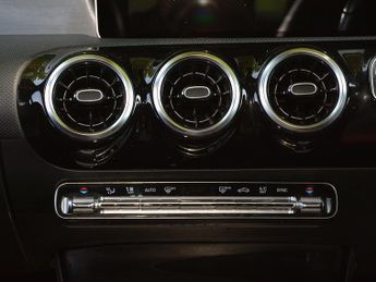 Mercedes Cla CLA 180 AMG Line Auto