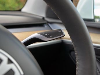 Tesla Model Y Model Y RWD