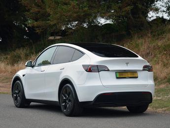 Tesla Model Y Model Y RWD