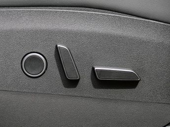 Tesla Model Y Model Y RWD