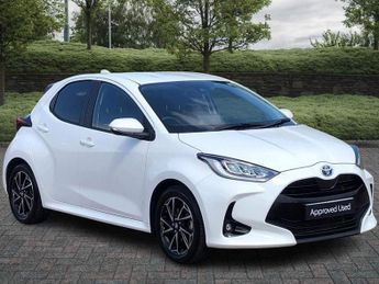 Toyota Yaris 1.5 Hybrid Design 5dr CVT