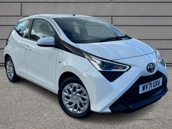 Toyota AYGO 1.0 VVT-i X-Play TSS 5dr