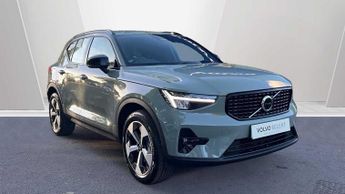 Volvo XC40 2.0 B4P Plus Dark 5dr Auto