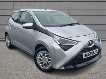 Toyota AYGO 1.0 VVT-i X-Play 5dr