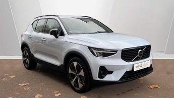 Volvo XC40 2.0 B3P Plus Dark 5dr Auto