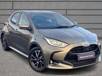 Toyota Yaris 1.5 Hybrid Design 5dr CVT