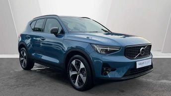 Volvo XC40 2.0 B3P Plus Dark 5dr Auto