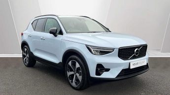 Volvo XC40 2.0 B3P Plus Dark 5dr Auto