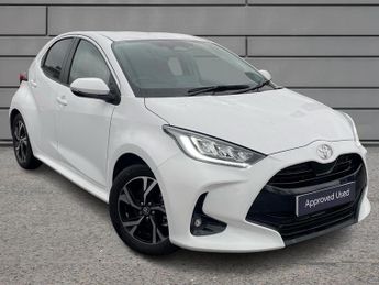 Toyota Yaris 1.5 Hybrid Design 5dr CVT