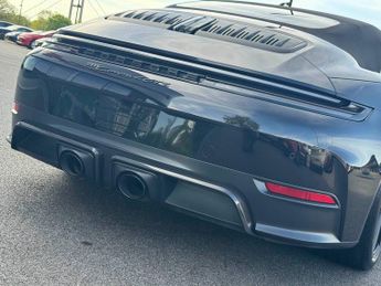 Porsche 911 [992] Carrera 4 Cabri GTS t-Hybrid 2dr PDK