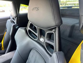 Porsche 911 [992] Carrera Coupe GTS t-Hybrid 2dr PDK