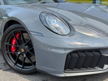 Porsche 911 [992] Carrera Coupe GTS t-Hybrid 2dr PDK