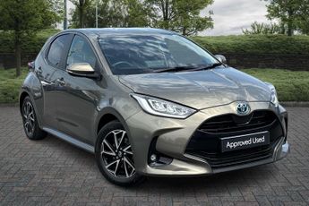 Toyota Yaris 1.5 Hybrid Design 5dr CVT