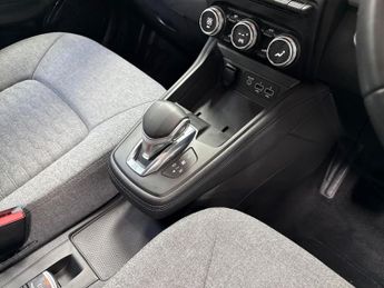 RENAULT ZOE R135 52Kwh Iconic Hatchback 5Dr Electric Auto (I) (134 Bhp)