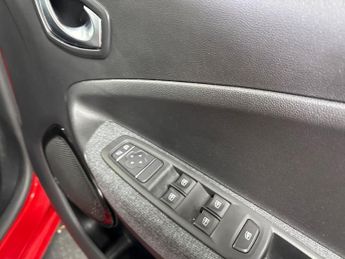 RENAULT ZOE R135 52Kwh Iconic Hatchback 5Dr Electric Auto (I) (134 Bhp)